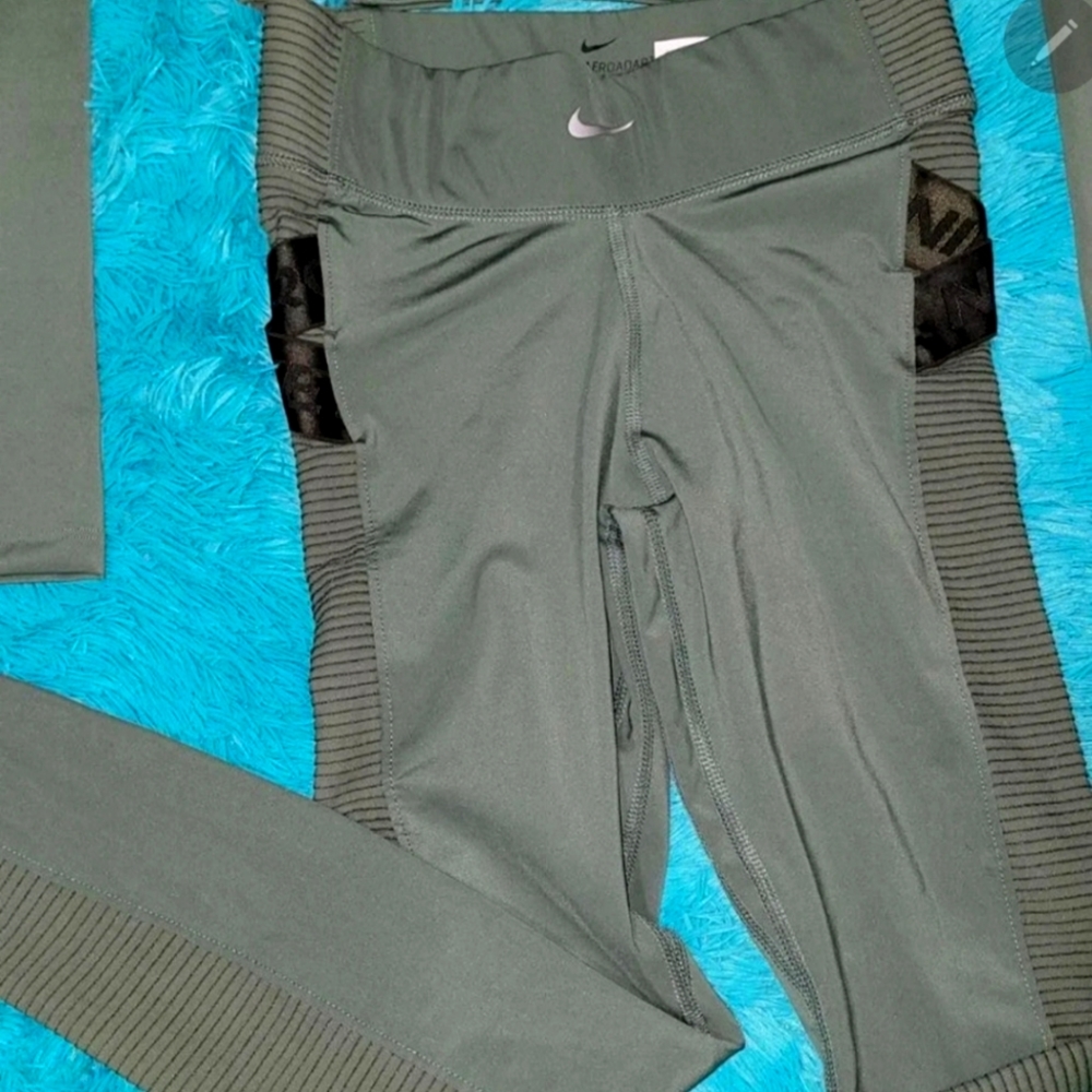 Nike Pro Leggings - image 1